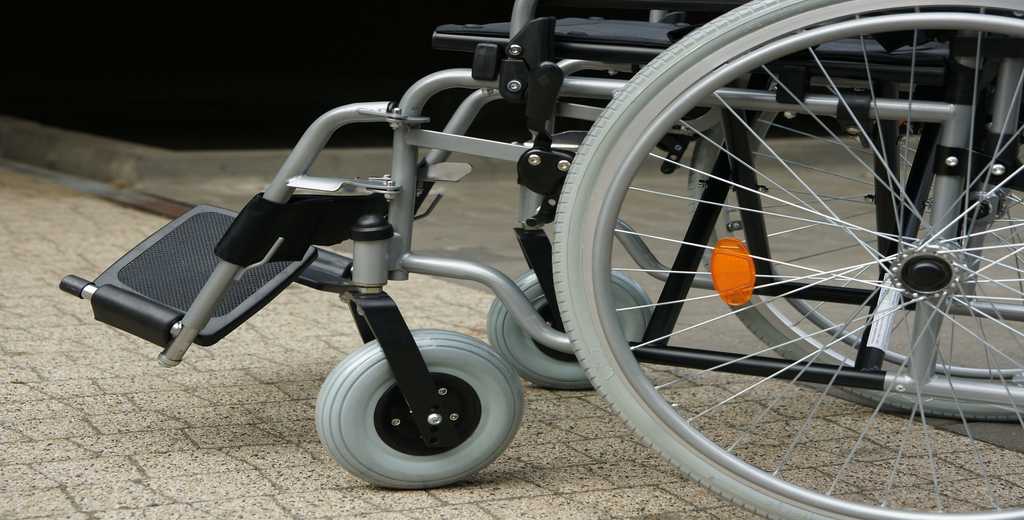 A Guide To Buying a Wheelchair Without Insurance