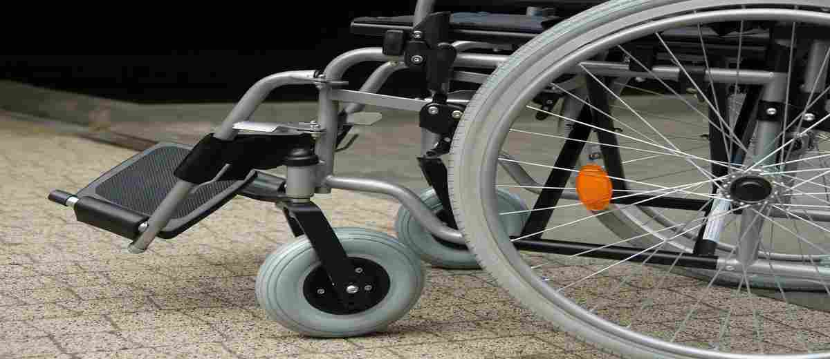 image link to 'A Guide To Buying a Wheelchair Without Insurance'